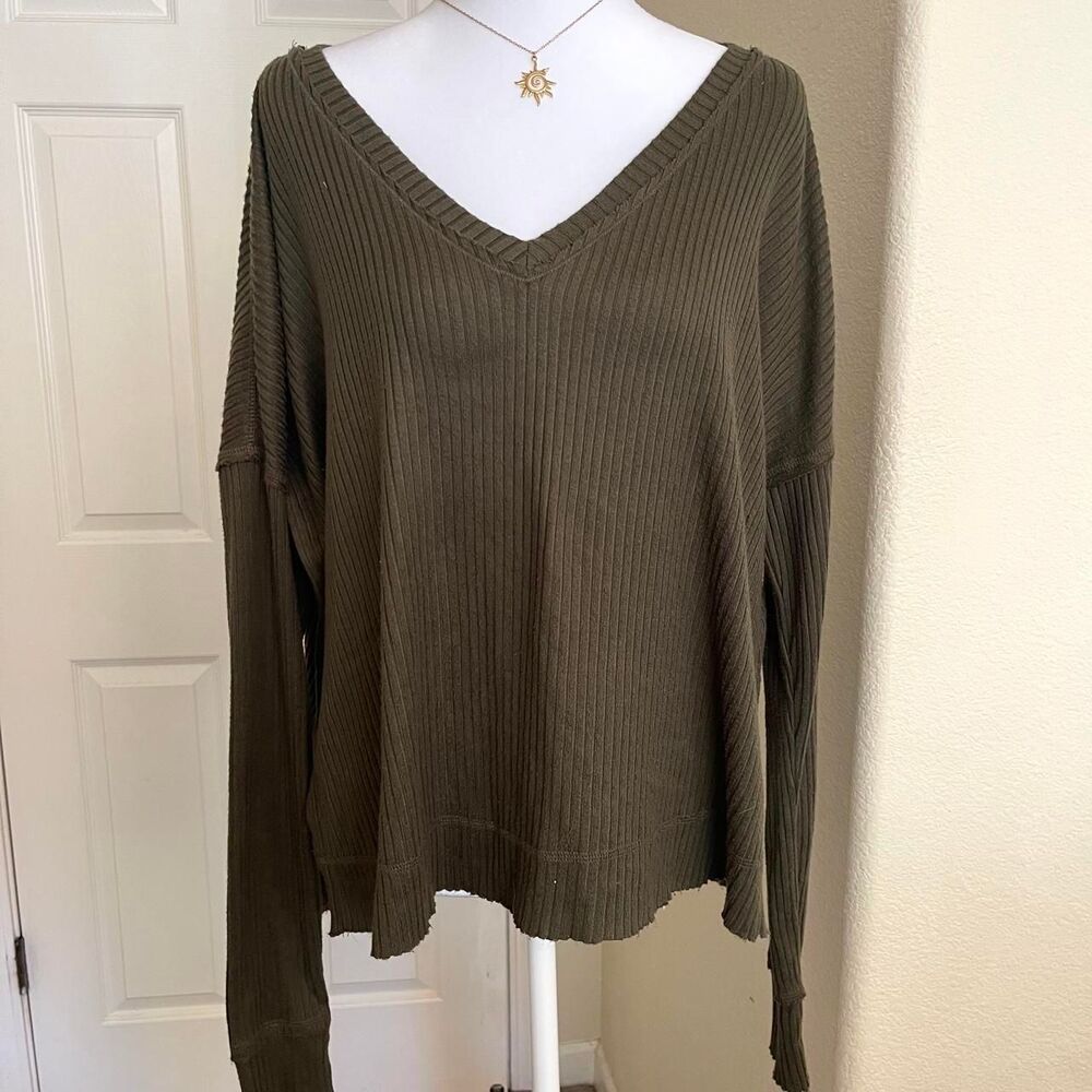 Wild Fable Olive green oversized relaxed fit long sleeve sweater - size XS